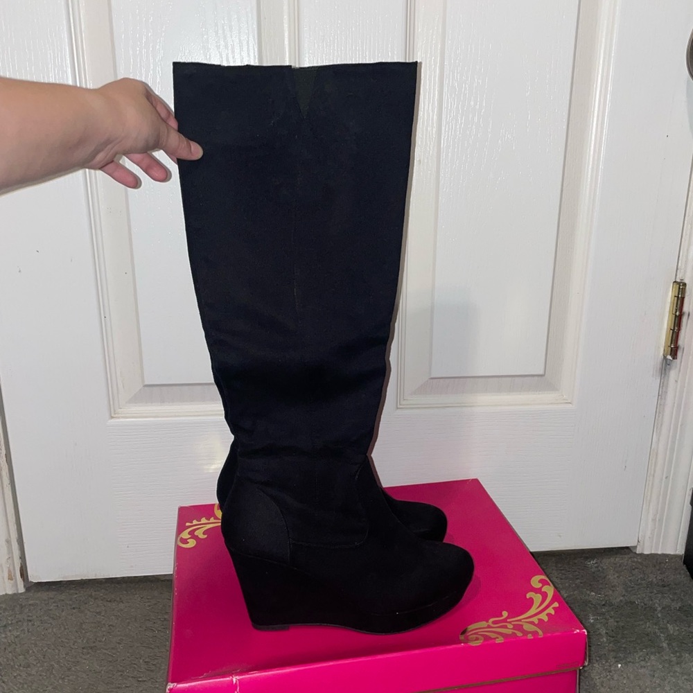 High wedge boots